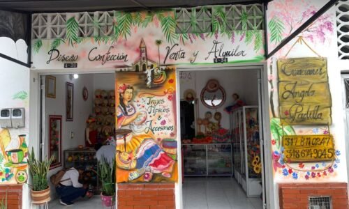 Viajar a tierra caliente: 10 consejos reales que agradecerán tu pies, tu piel y tu ánimo. 59 Hermosos trajes super recomendados